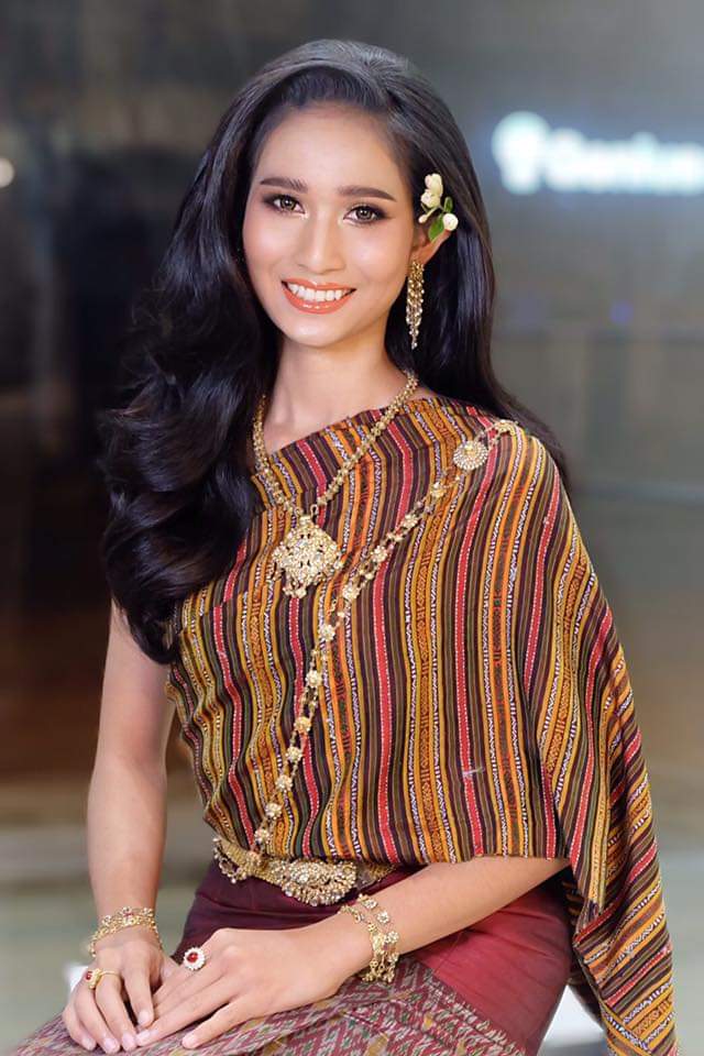 Thailand 🇹🇭 | Thai Traditional Dress