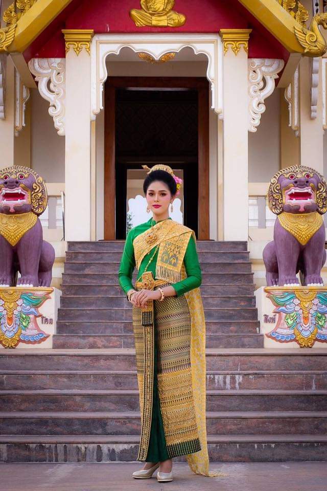 Thailand 🇹🇭 | Thai Traditional Dress