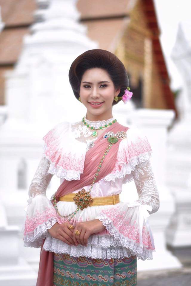 Thailand 🇹🇭 | Thai Traditional Dress