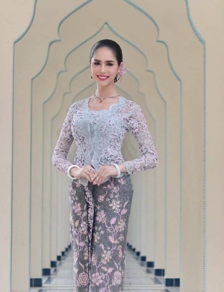 Thailand 🇹🇭 | Thai Traditional Dress