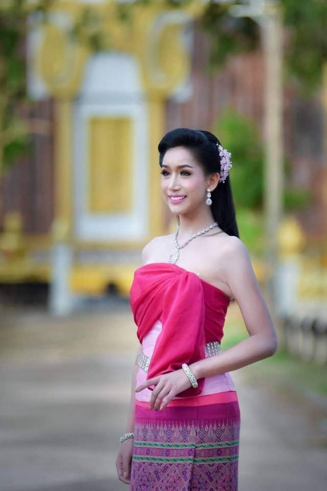 Thailand 🇹🇭 | Thai Traditional Dress