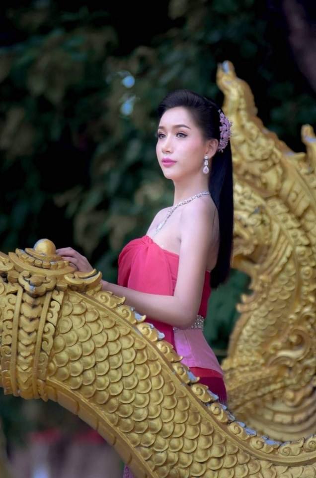 Thailand 🇹🇭 | Thai Traditional Dress