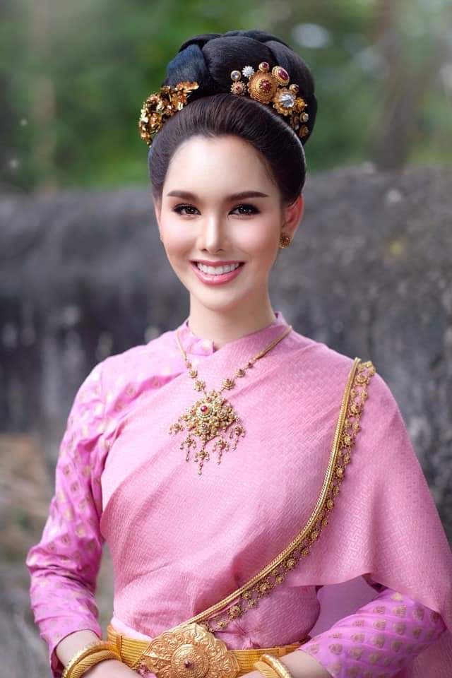 Thailand 🇹🇭 | Thai Traditional Dress
