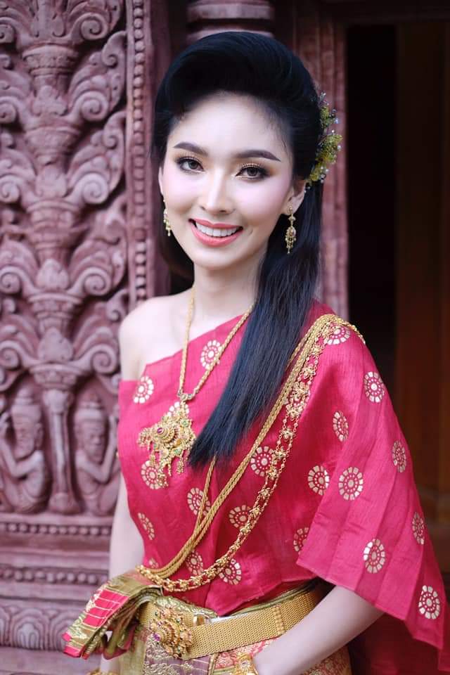 Thailand 🇹🇭 | Thai Traditional Dress