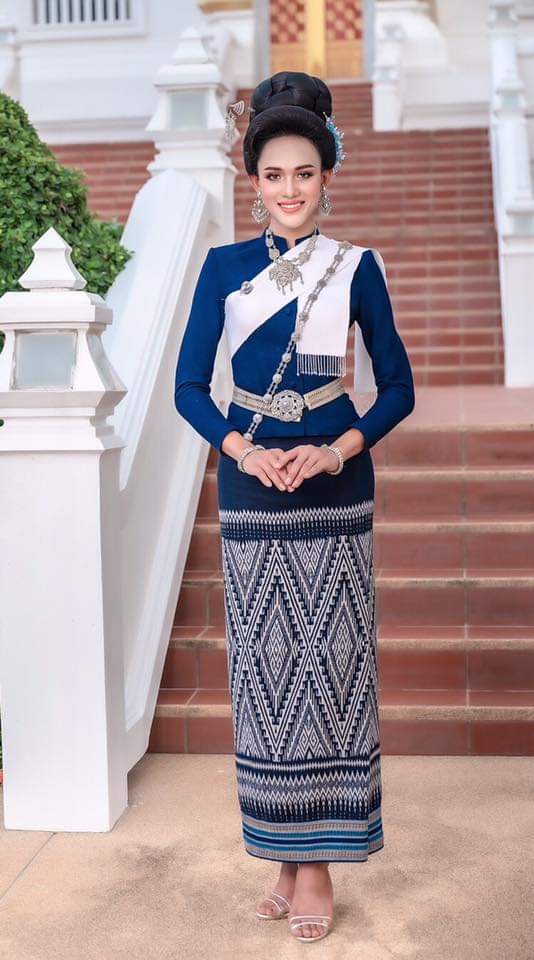 Thailand 🇹🇭 | Thai Traditional Dress