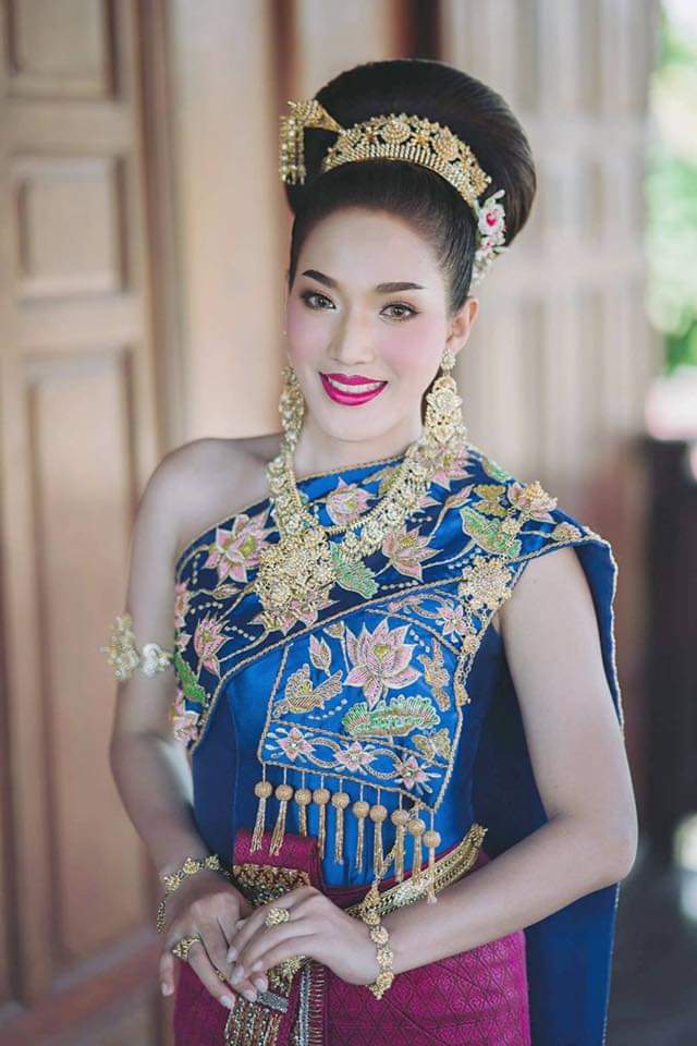 Thailand 🇹🇭 | Thai Traditional Dress