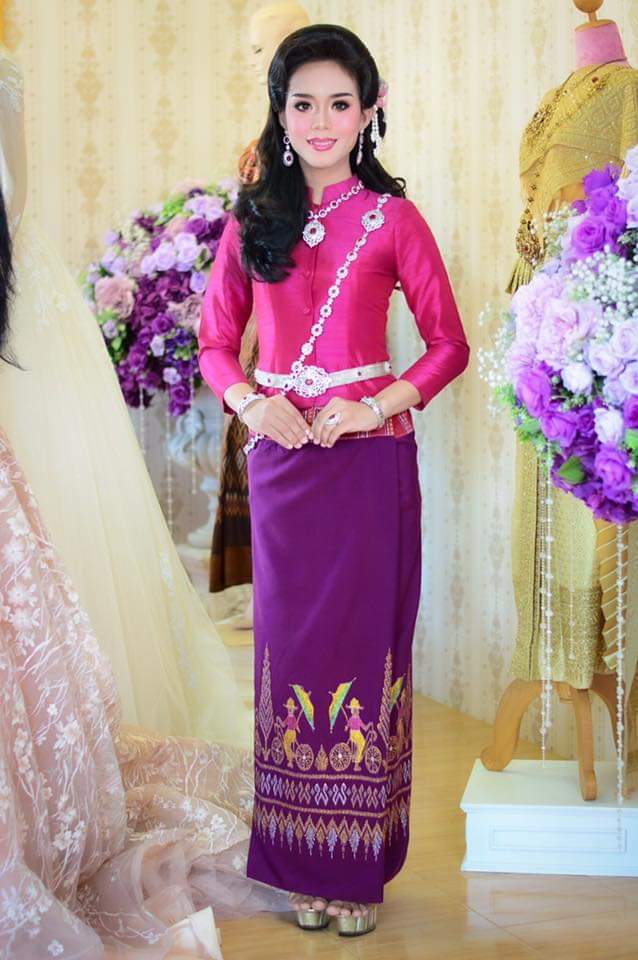Thailand 🇹🇭 | Thai Traditional Dress
