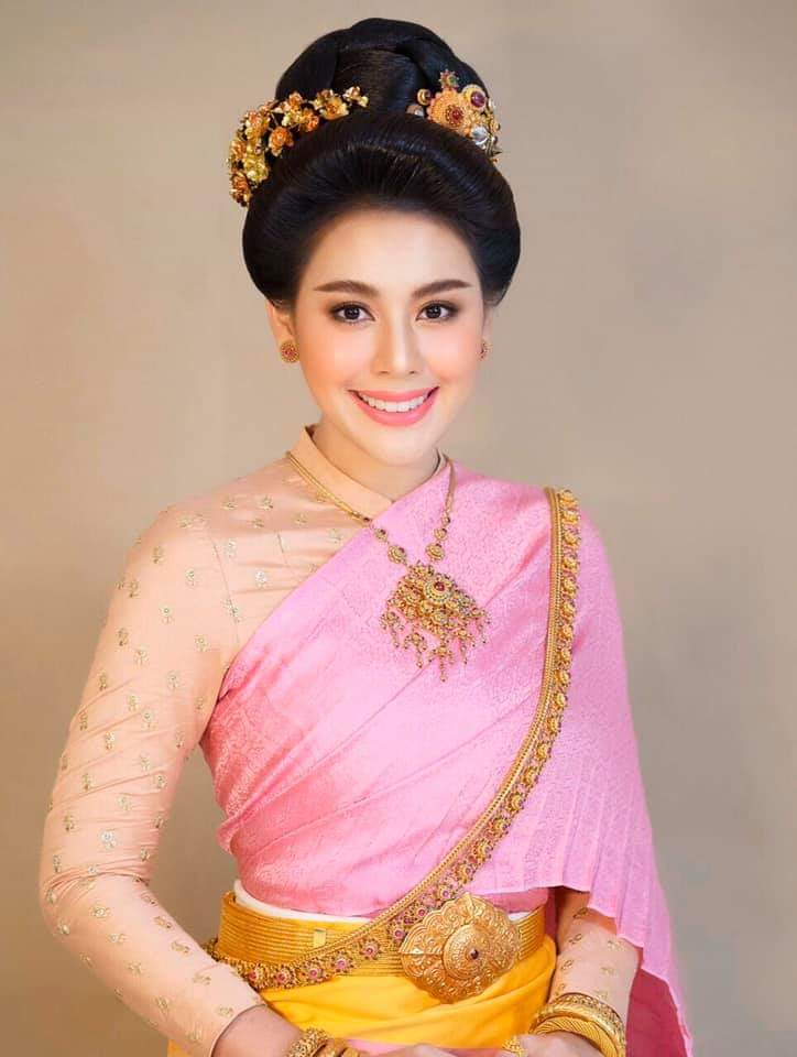 Thailand 🇹🇭 | Thai Traditional Dress