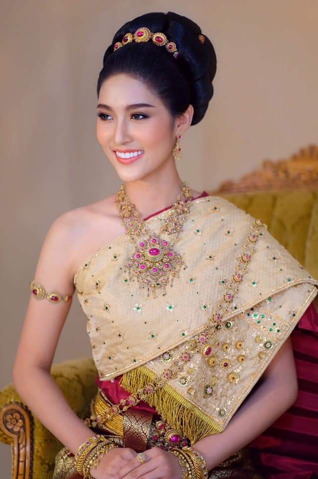 Thailand 🇹🇭 | Thai Traditional Dress