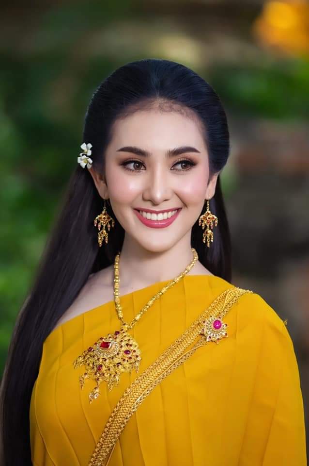 Thailand 🇹🇭 | Thai Traditional Dress