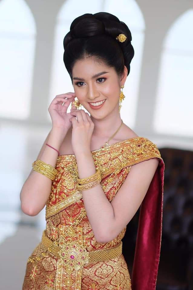 Thailand 🇹🇭 | Thai Traditional Dress