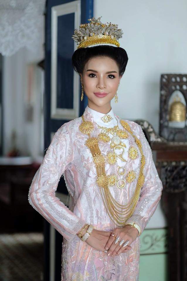 Thailand 🇹🇭 | Thai Traditional Dress