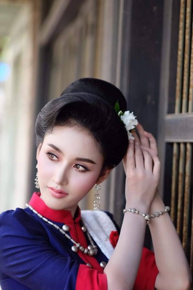 Thailand 🇹🇭 | Thai Traditional Dress