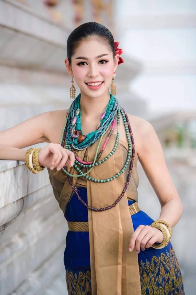 Thailand 🇹🇭 | Thai Traditional Dress