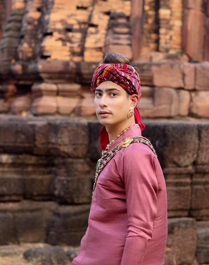 Thailand 🇹🇭 | Isan ancient costume