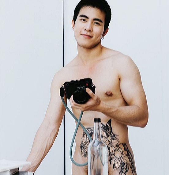 ต้นขาร้อนเร่า•สองเข่าโยกเขย่ง•มือกำจั๊มป์เร่ง•บันทั้ายเด้งตามมือ•คืออะไร