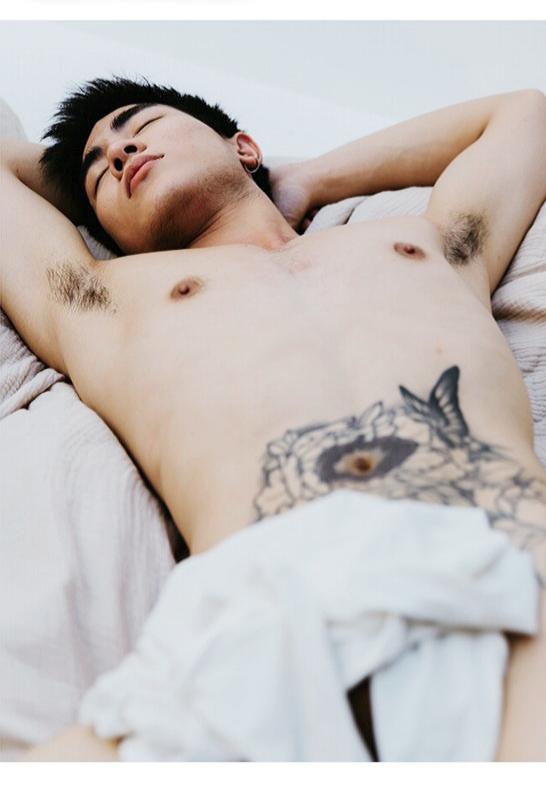 ต้นขาร้อนเร่า•สองเข่าโยกเขย่ง•มือกำจั๊มป์เร่ง•บันทั้ายเด้งตามมือ•คืออะไร