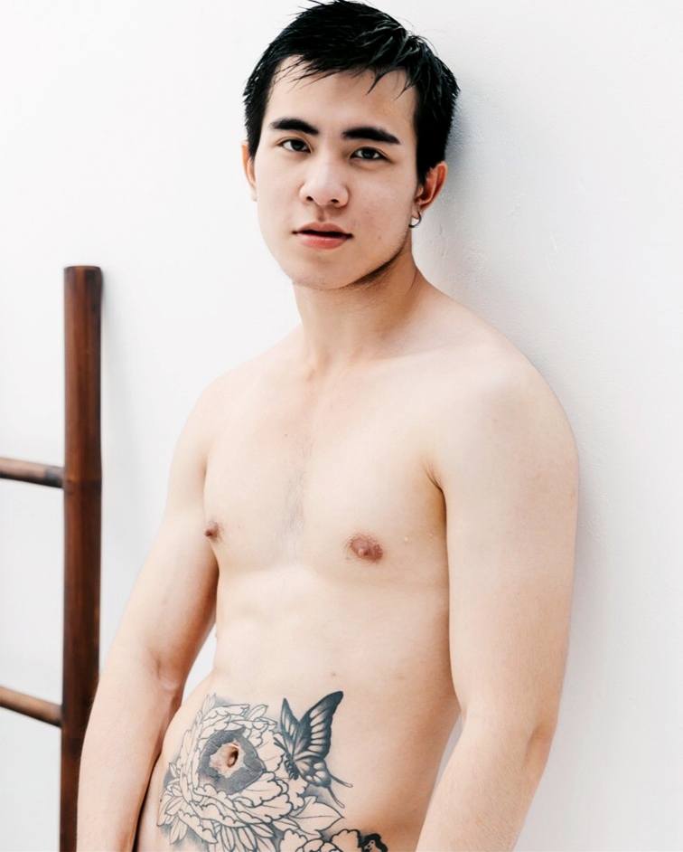 ต้นขาร้อนเร่า•สองเข่าโยกเขย่ง•มือกำจั๊มป์เร่ง•บันทั้ายเด้งตามมือ•คืออะไร