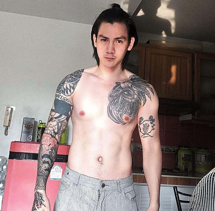 ถอดโชว์ประปราย /64/