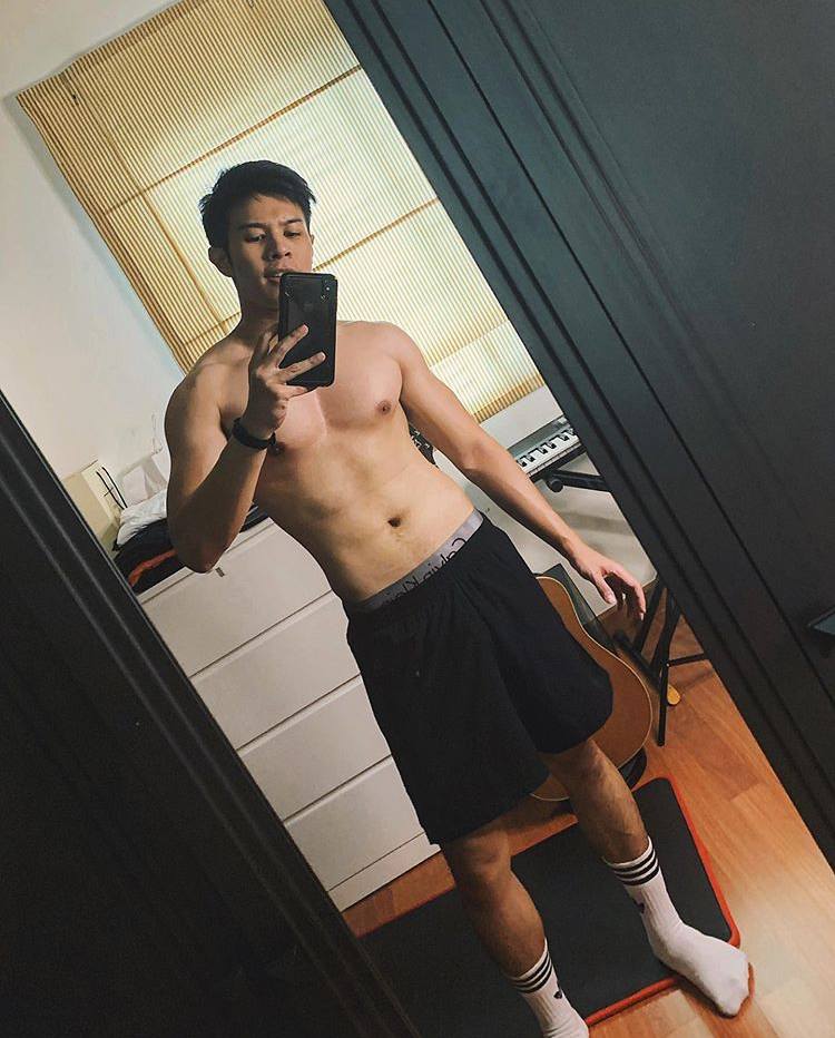 ถอดโชว์ประปราย /64/