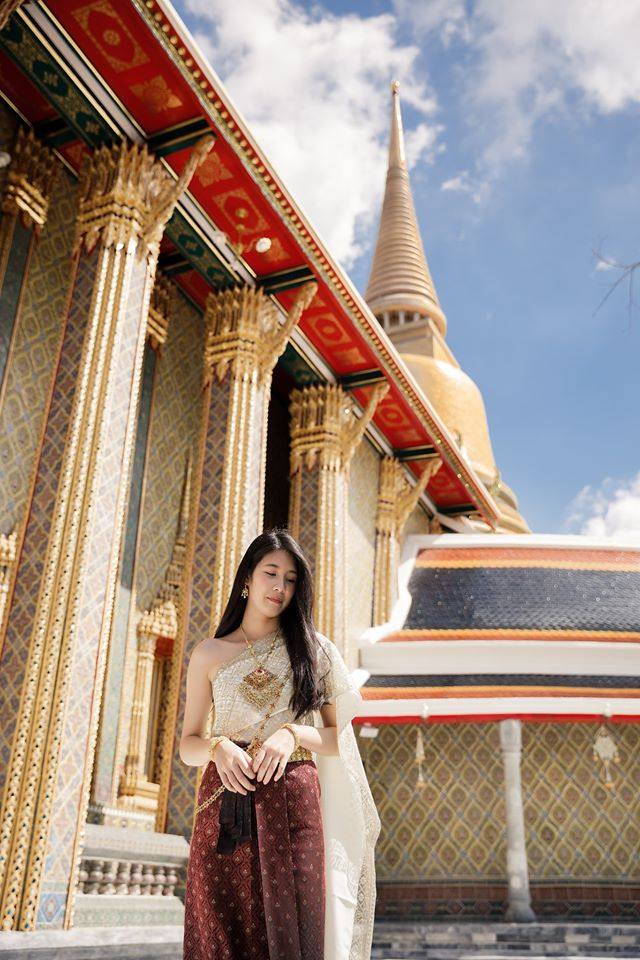 Thailand 🇹🇭 | Thai dress at Wat Ratchabophit