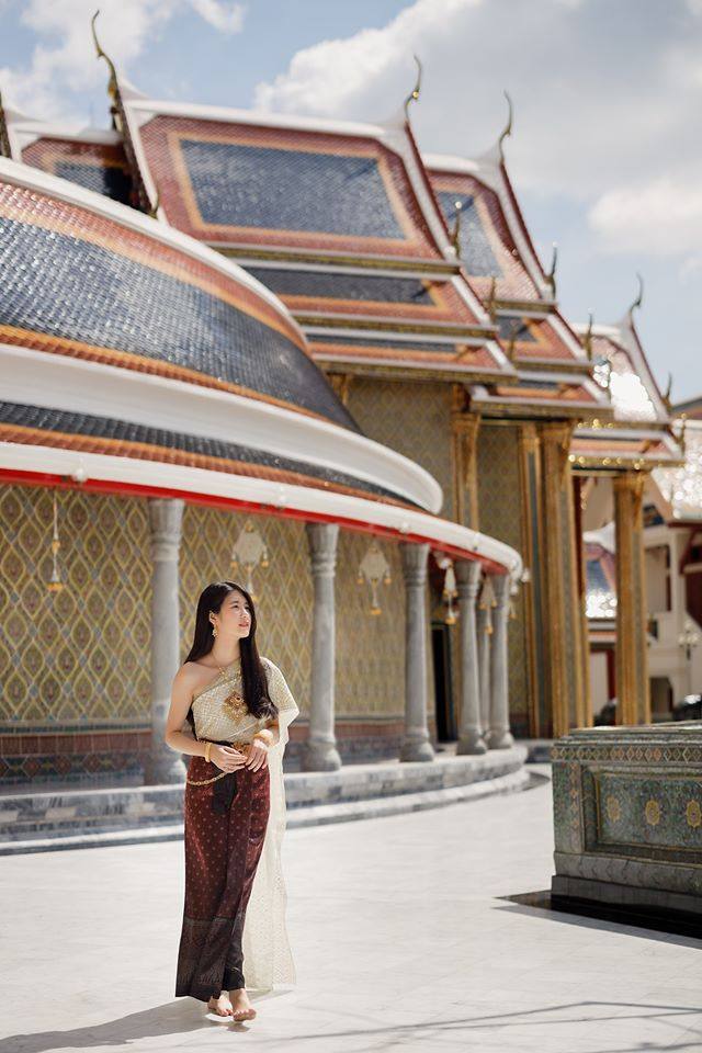 Thailand 🇹🇭 | Thai dress at Wat Ratchabophit
