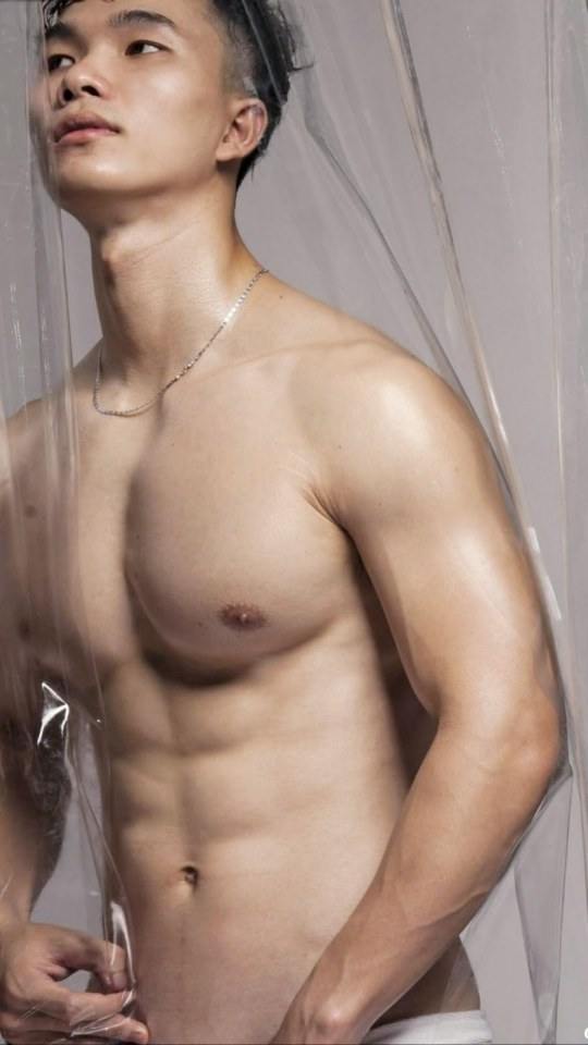 ร่างกายเปลือยเปล่าตอนที่ไม่สวมใส่อะไร&bull;มันช่างน่า...ซะจริงๆ