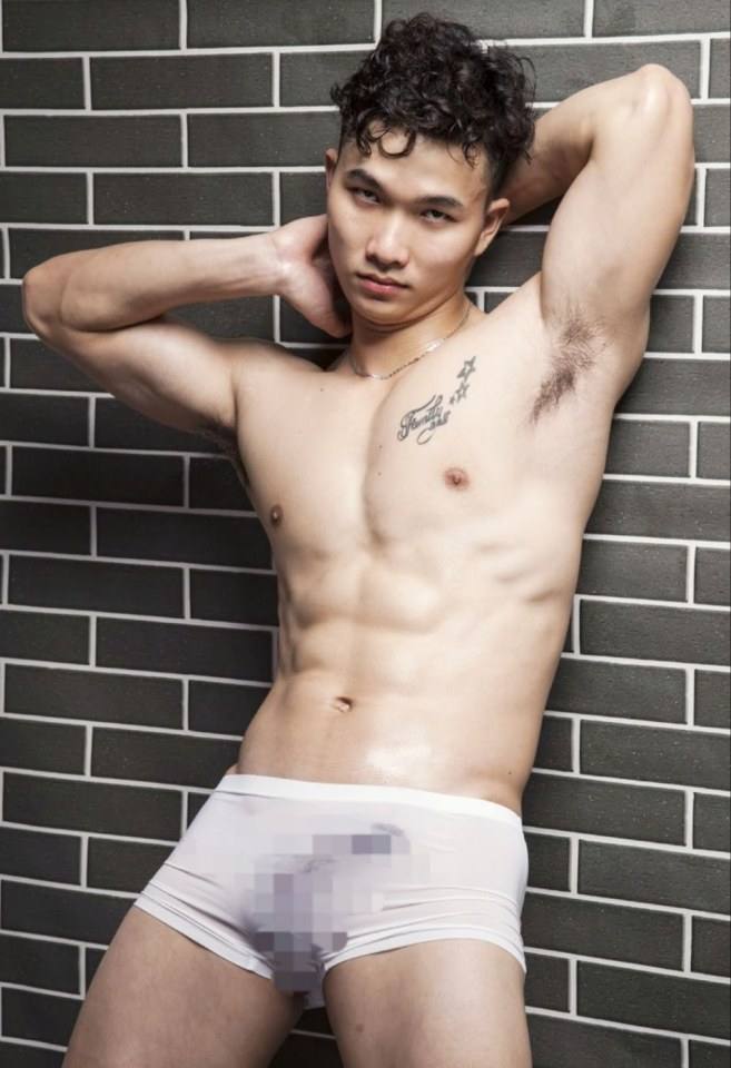 ร่างกายเปลือยเปล่าตอนที่ไม่สวมใส่อะไร&bull;มันช่างน่า...ซะจริงๆ