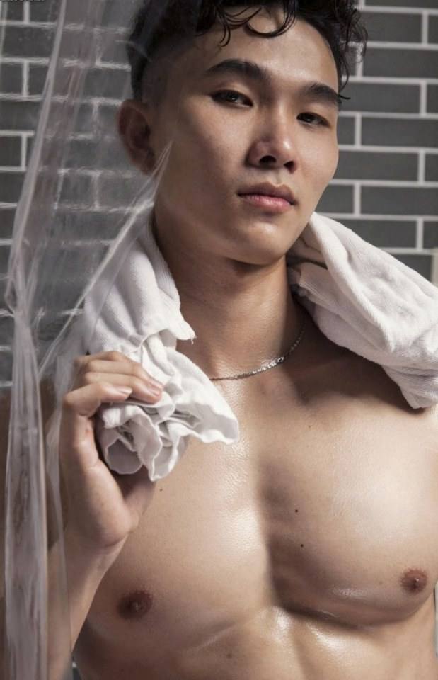ร่างกายเปลือยเปล่าตอนที่ไม่สวมใส่อะไร&bull;มันช่างน่า...ซะจริงๆ
