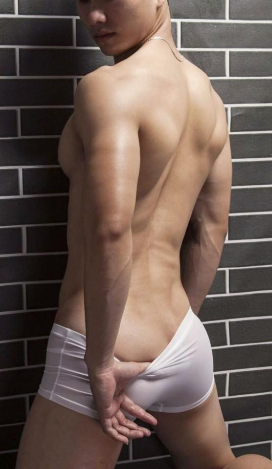 ร่างกายเปลือยเปล่าตอนที่ไม่สวมใส่อะไร&bull;มันช่างน่า...ซะจริงๆ