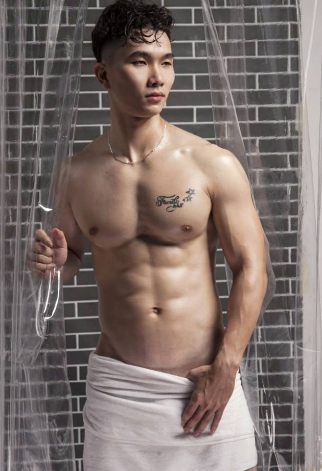 ร่างกายเปลือยเปล่าตอนที่ไม่สวมใส่อะไร&bull;มันช่างน่า...ซะจริงๆ
