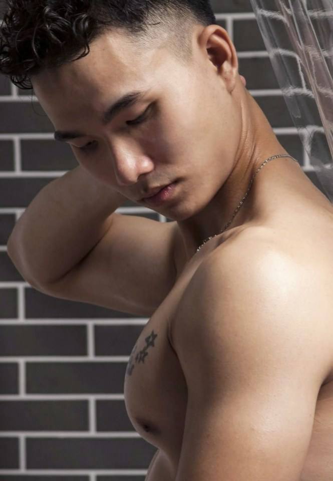 ร่างกายเปลือยเปล่าตอนที่ไม่สวมใส่อะไร&bull;มันช่างน่า...ซะจริงๆ