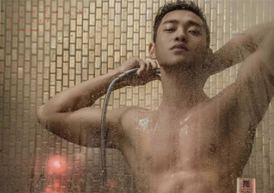 หนุ่มหล่อขึ้นปก 765