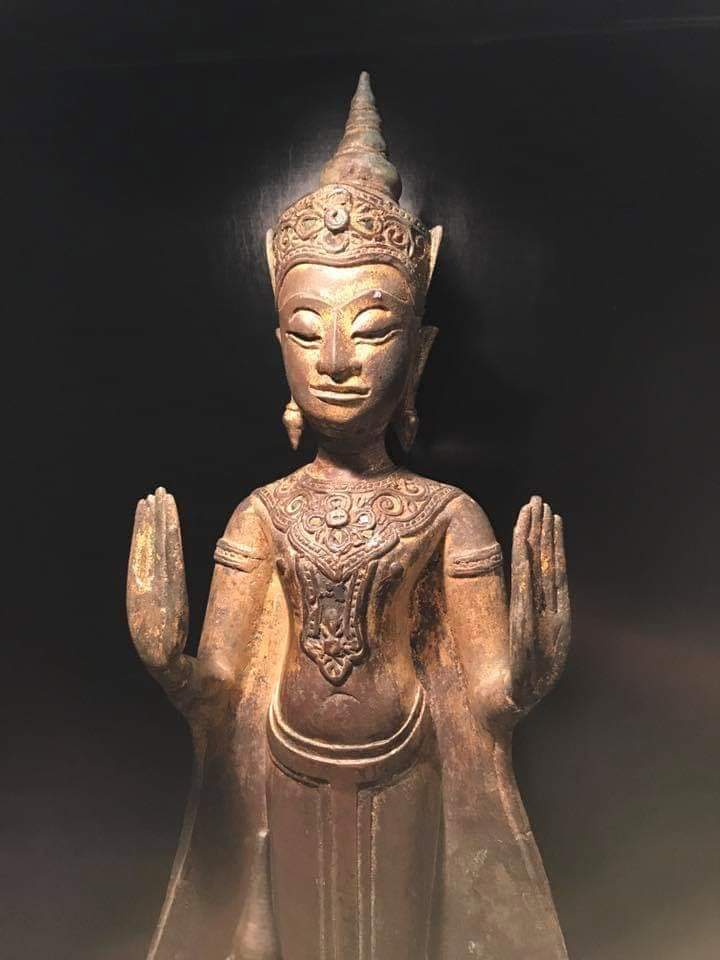 The crowns of Ayutthaya period in 15th -16th century, Thailand.🇹🇭