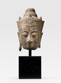 The crowns of Ayutthaya period in 15th -16th century, Thailand.🇹🇭
