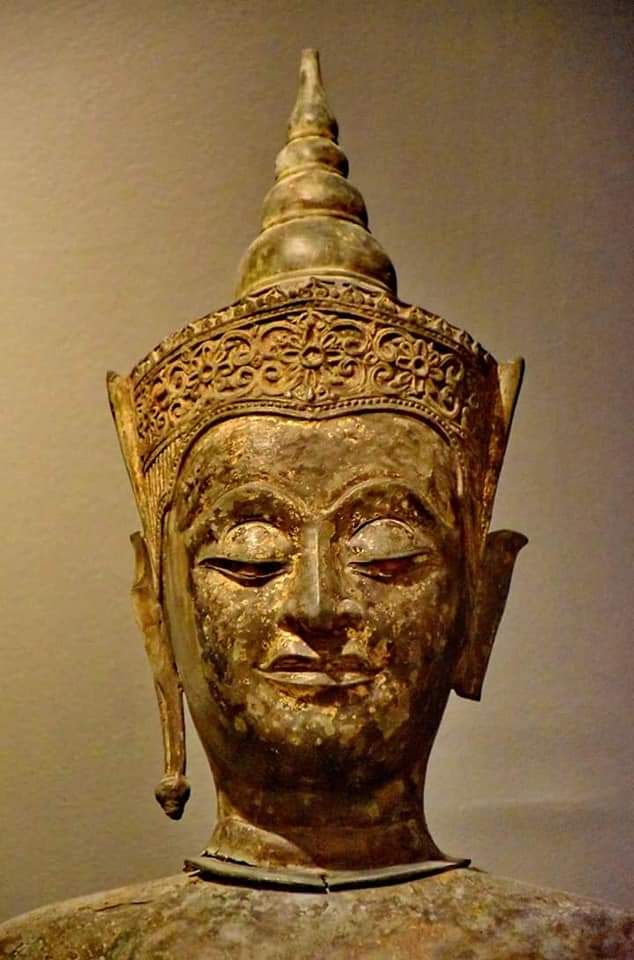 The crowns of Ayutthaya period in 15th -16th century, Thailand.🇹🇭