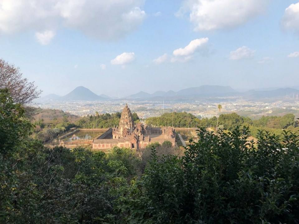 There are marvelously crafted replicas of the Blue Mosque, ancient Thai temple of Angkor dynasty, Tashichho Dzong – Bhutanese parliament in the Oriental Trip area that’s on the hill of a mountain.