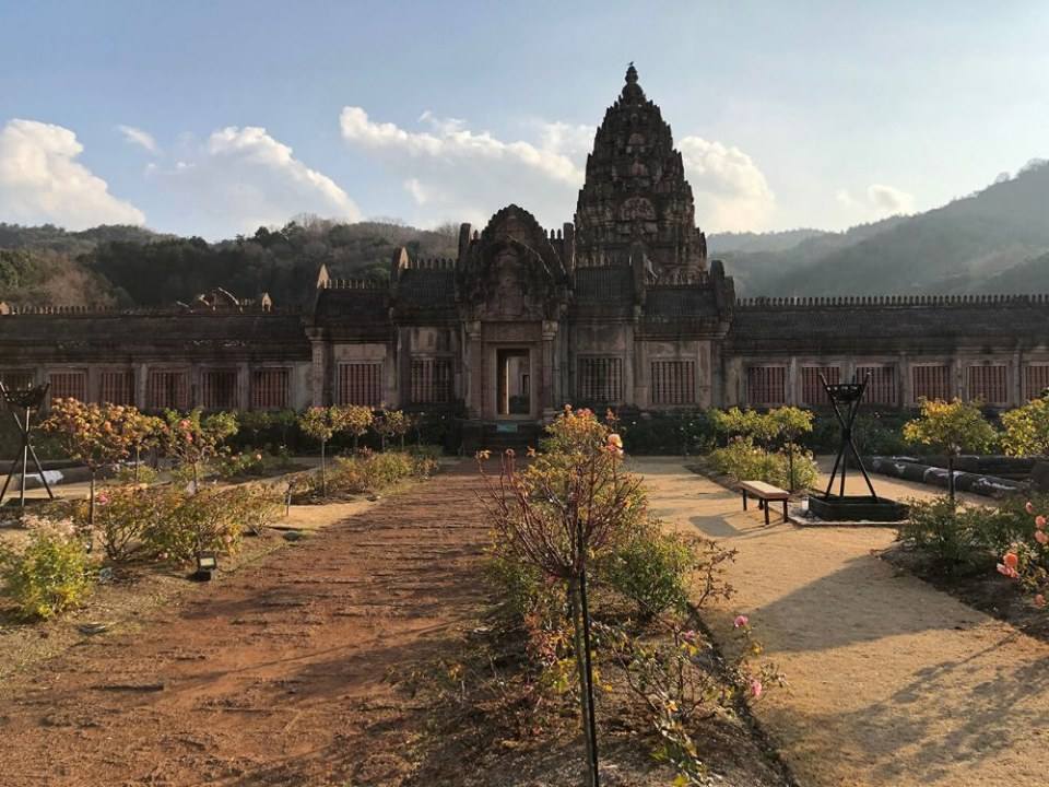 Angkor Dynasty’s Temple This Angkor dynasty styled temple was built by the hands of Thai master craftsmen after the original ancient temple in Thailand