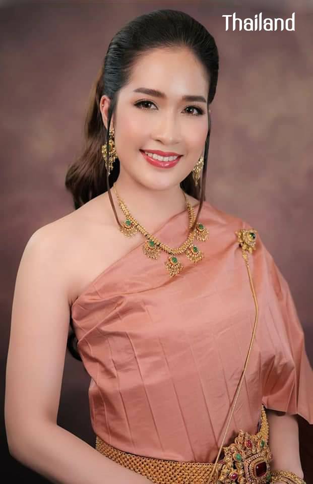 THAI DRESS, ชุดไทย | Thailand 🇹🇭