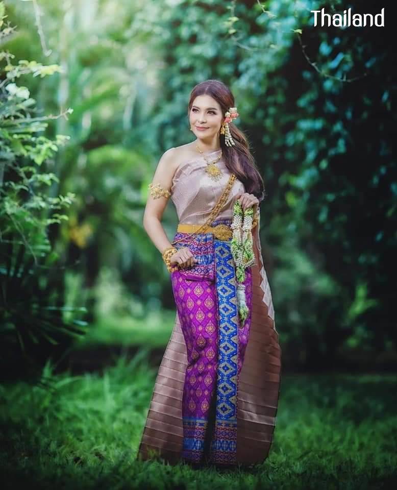 THAI DRESS, ชุดไทย | Thailand 🇹🇭