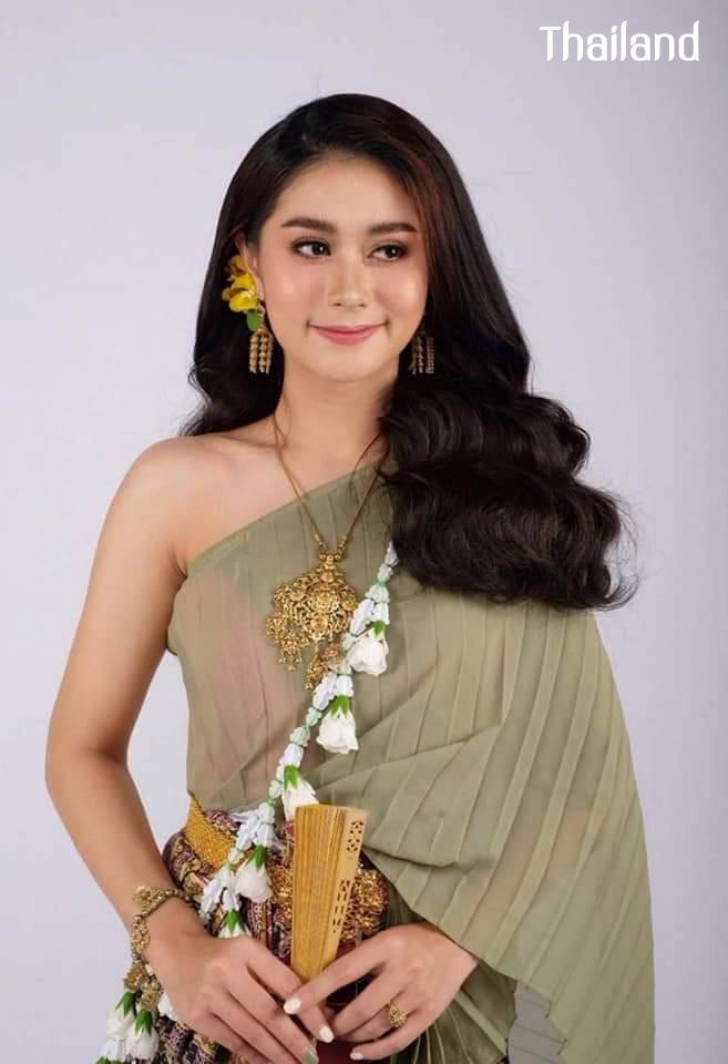 THAI DRESS, ชุดไทย | Thailand 🇹🇭