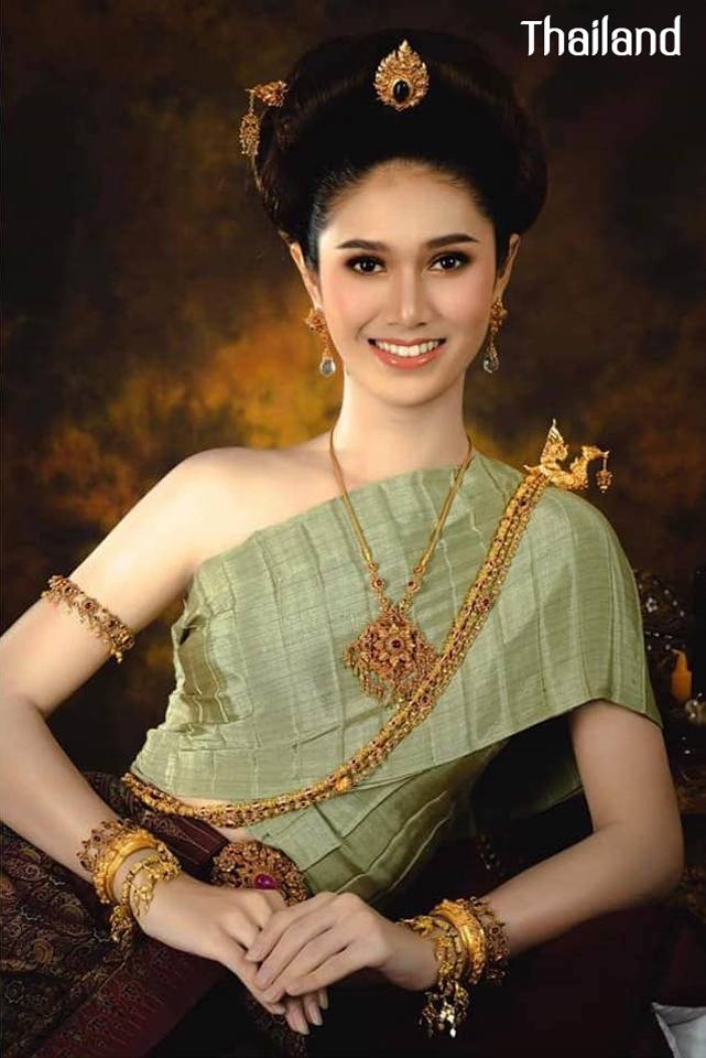THAI DRESS, ชุดไทย | Thailand 🇹🇭