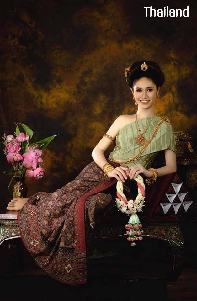 THAI DRESS, ชุดไทย | Thailand 🇹🇭