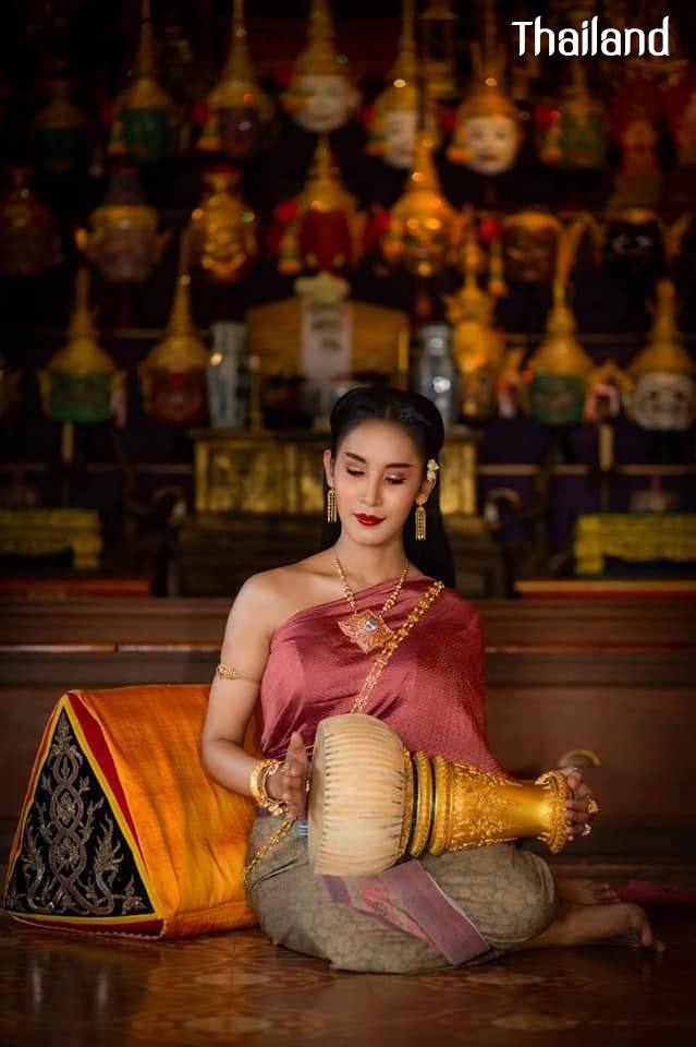 THAI DRESS, ชุดไทย | Thailand 🇹🇭