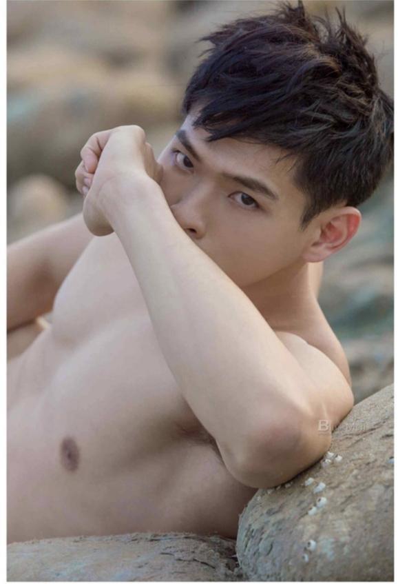 นำเสนอ..ผู้ชายออร่า (ทักทาย)