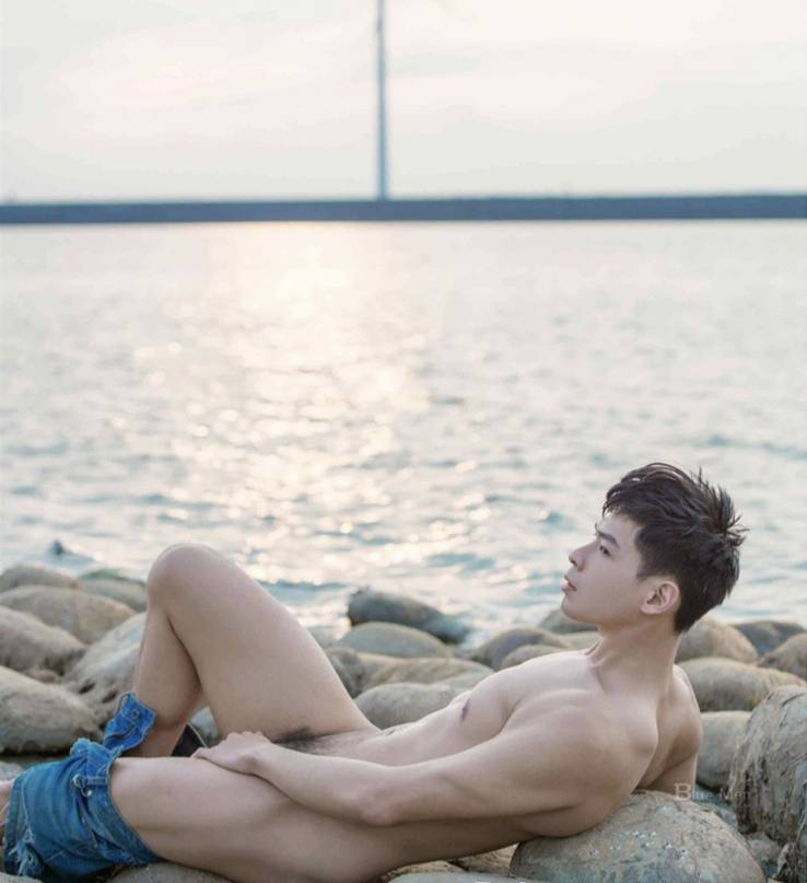 นำเสนอ..ผู้ชายออร่า (ทักทาย)