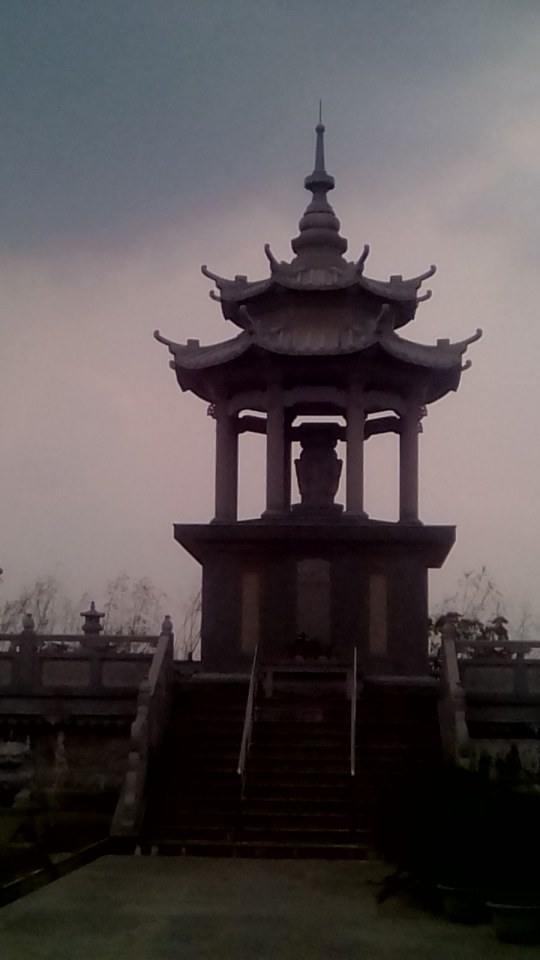 เที่ยววัดหลงเหลียน