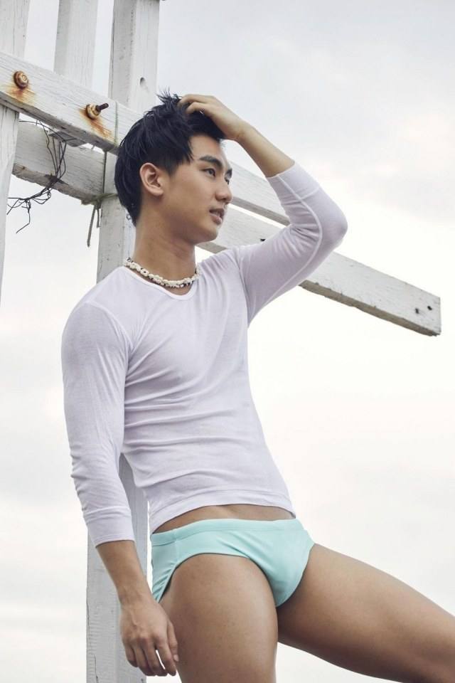 HAPPY O๋ONGO๋ONG STAR ฿ 10