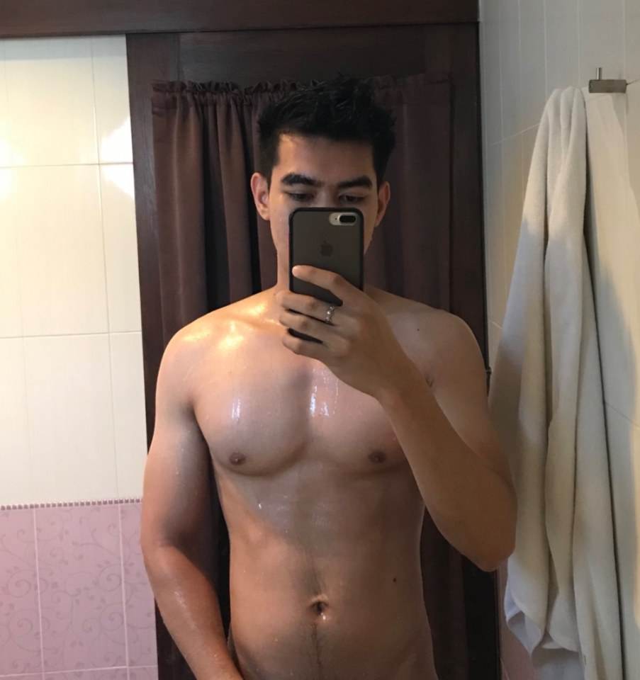 ถอดโชว์เรือนร่าง 2667