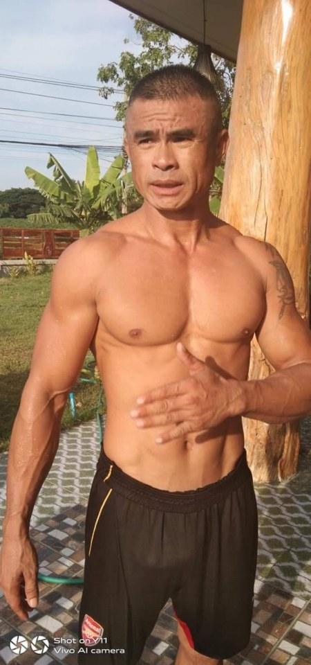 ถอดโชว์เรือนร่าง 2673